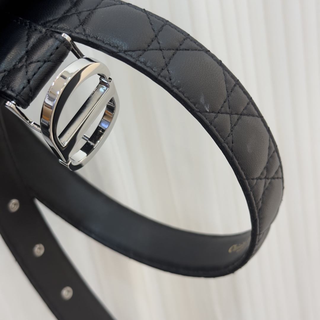 Bagsaaa D10r 30 Montaigne Black 3cm