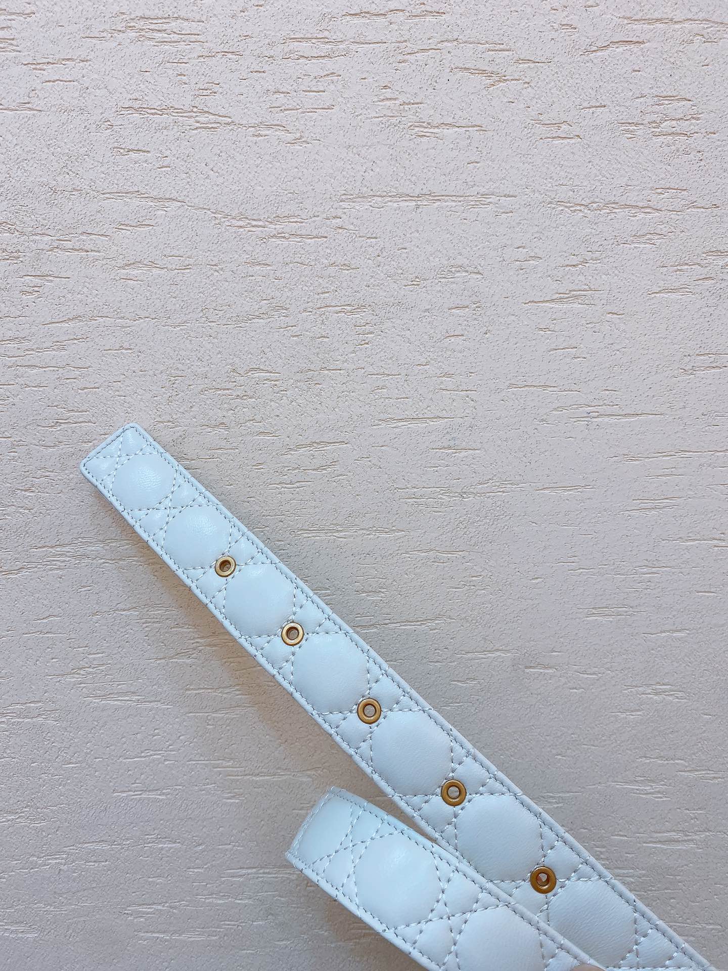 Bagsaaa Ch**el White Belt 3cm