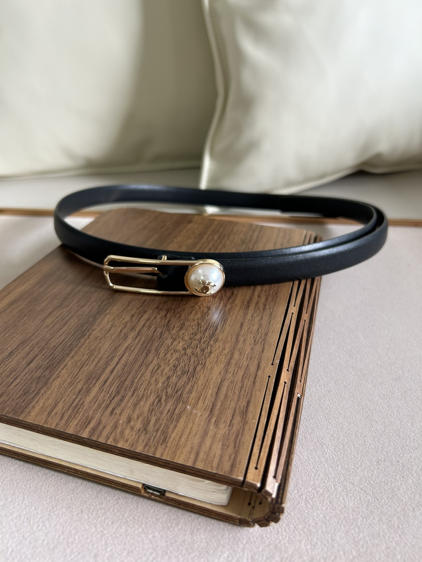 Bagsaaa Ch**el One Pearl Black Belt 1.5cm