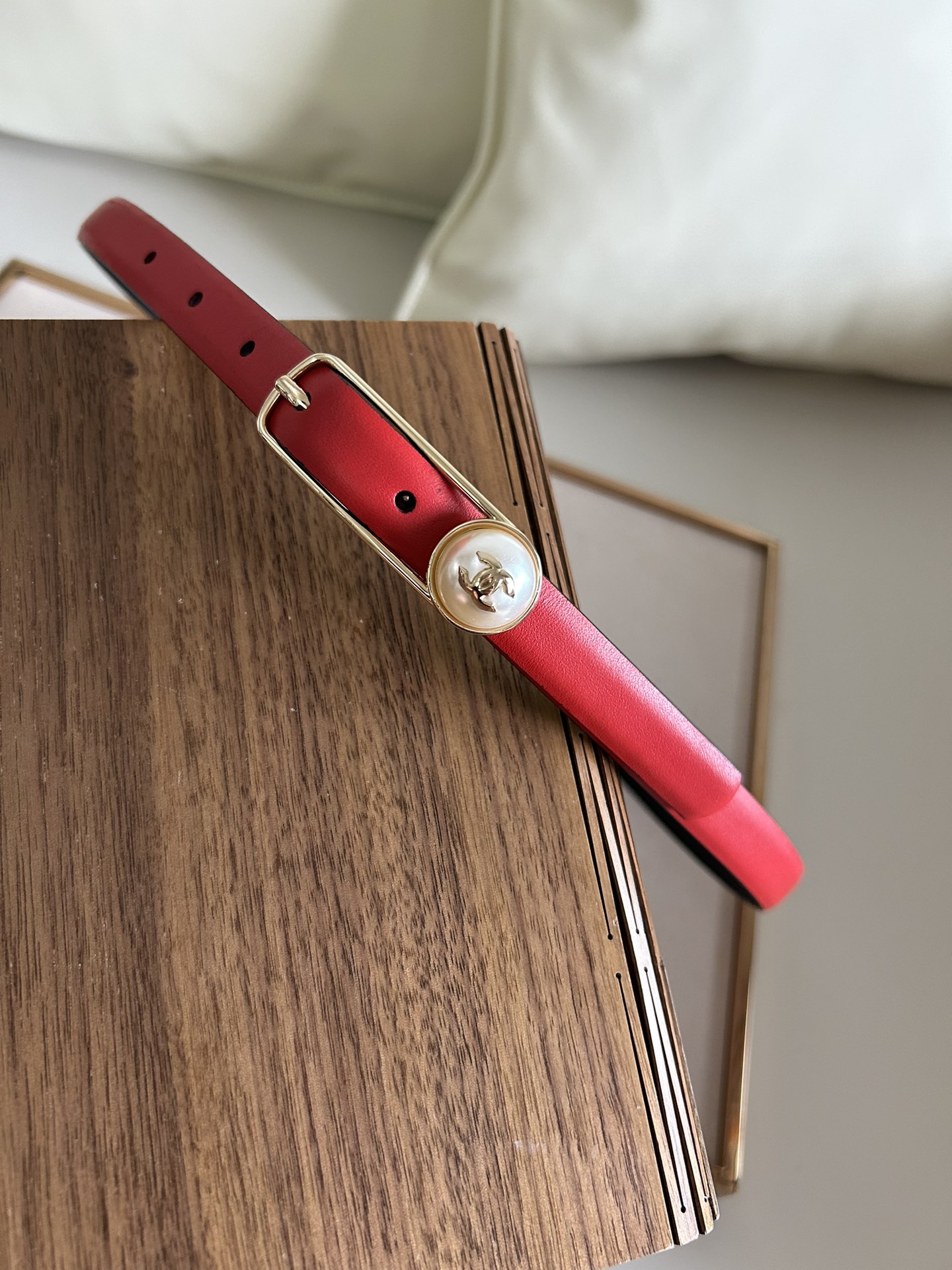 Bagsaaa Ch**el One Pearl Red Belt 1.5cm
