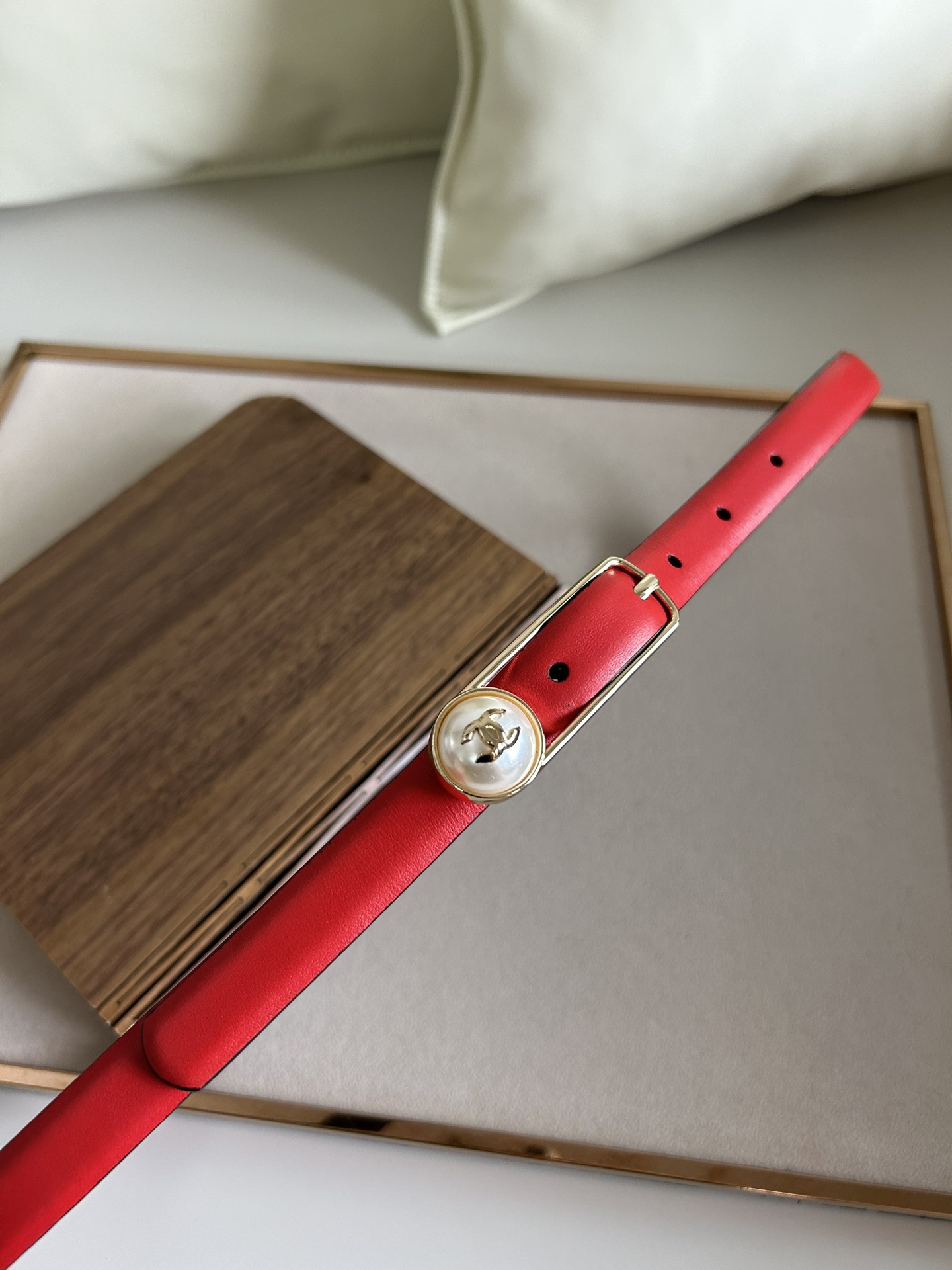 Bagsaaa Ch**el One Pearl Red Belt 1.5cm