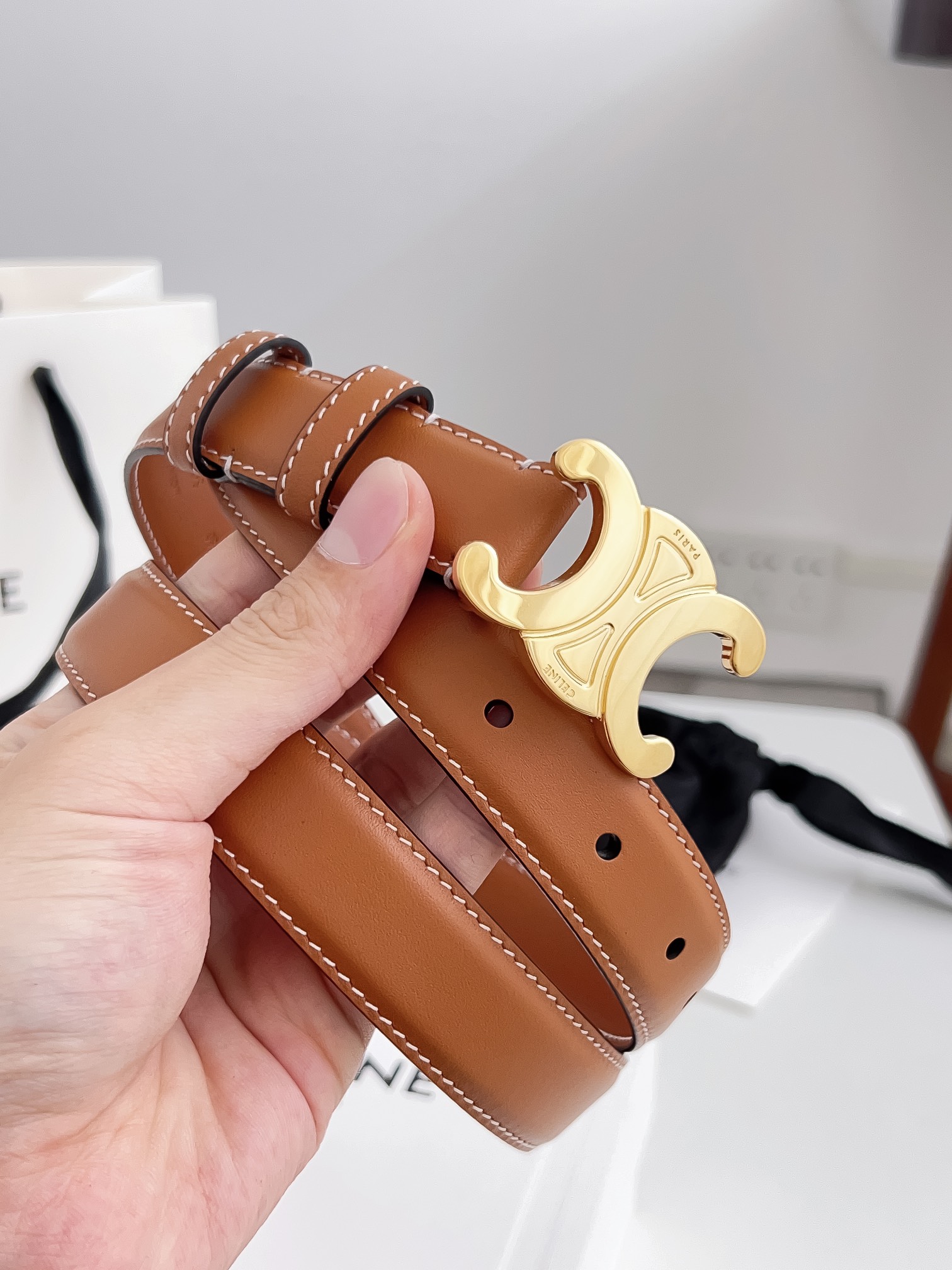 BAGSAAA Ce1i*e MEDIUM TRIOMPHE BELT IN NATURAL CALFSKIN TAN 2.5CM