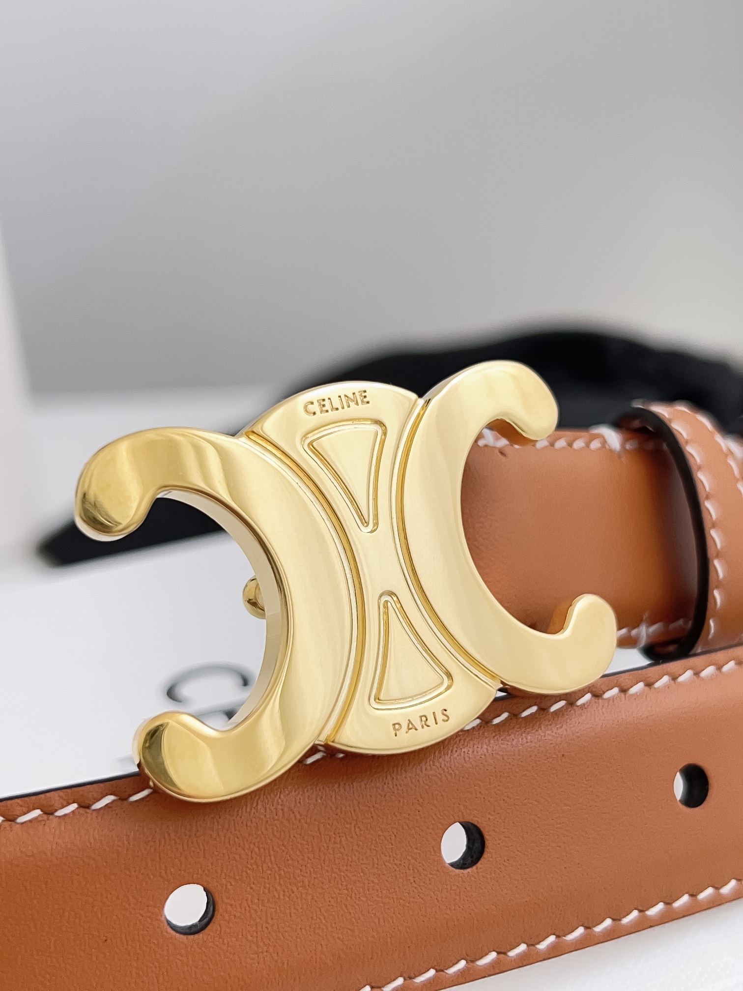 BAGSAAA Ce1i*e MEDIUM TRIOMPHE BELT IN NATURAL CALFSKIN TAN 2.5CM
