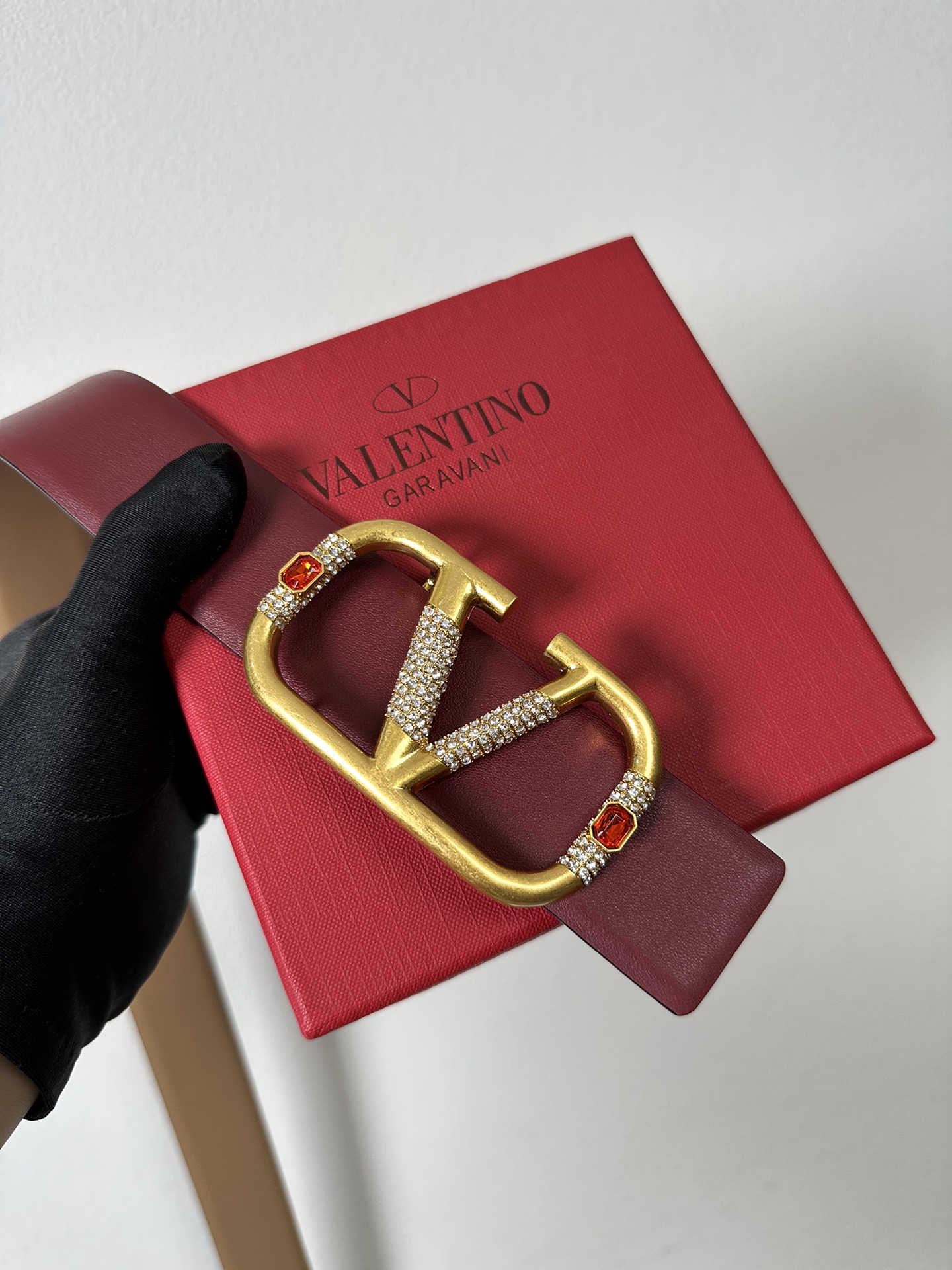 Bagsaaa Va1e*ntin0 Garavani VLogo Signature Burgundy/Beige 4cm