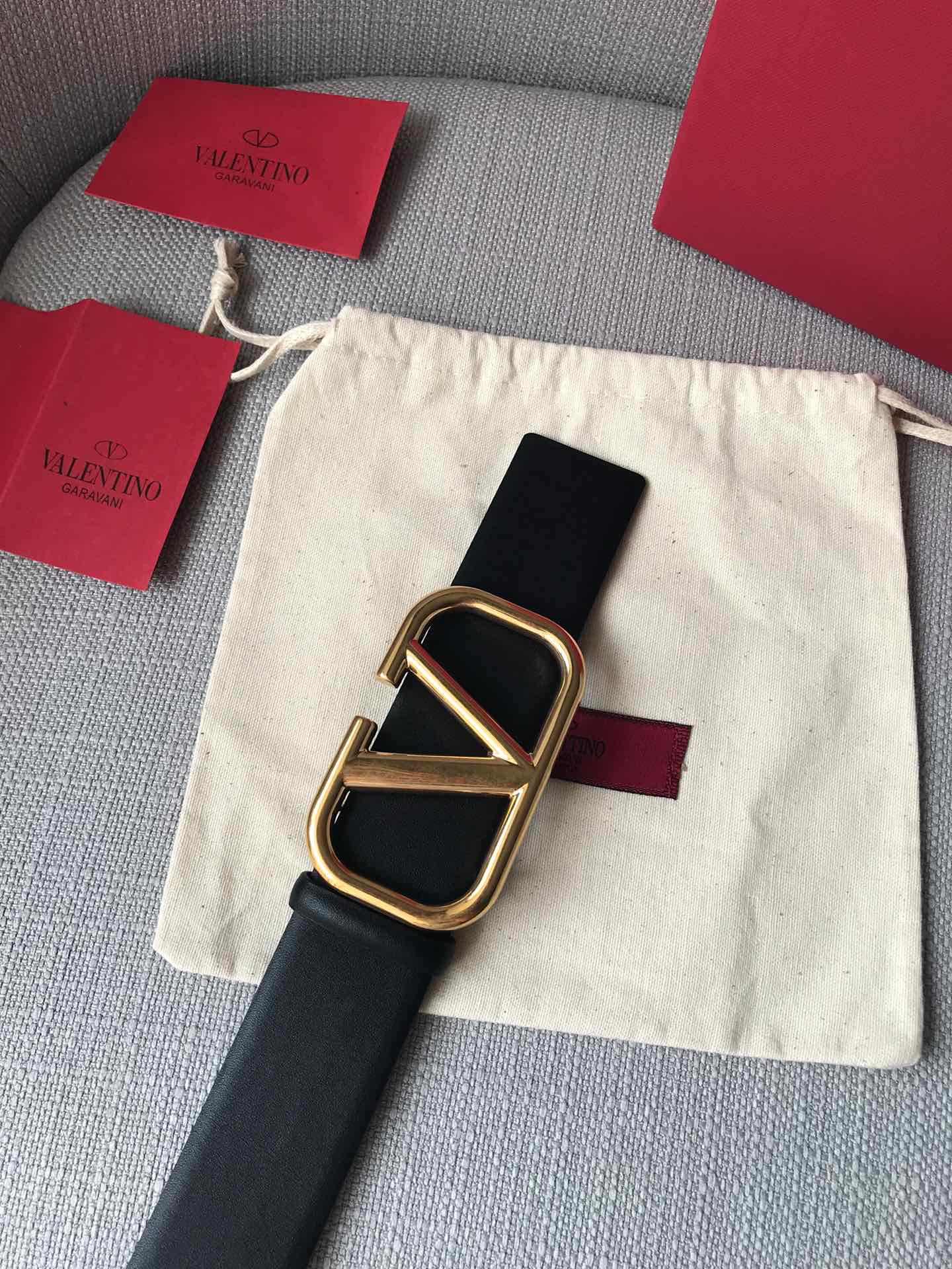 Bagsaaa Va1e*ntin0 VLogo Signature reversible belt black 4cm