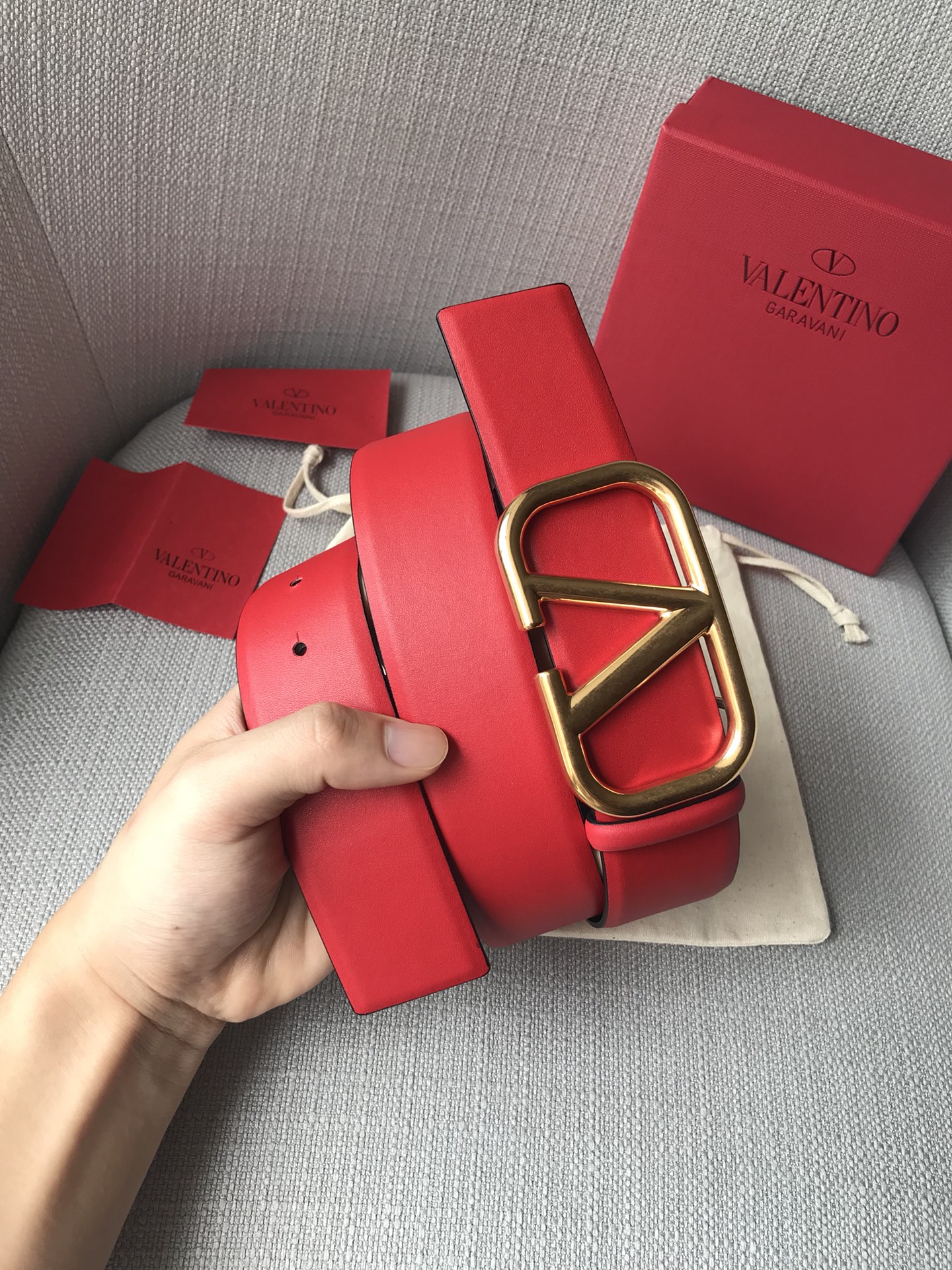 Bagsaaa Va1e*ntin0 VLogo Signature reversible belt red 4cm