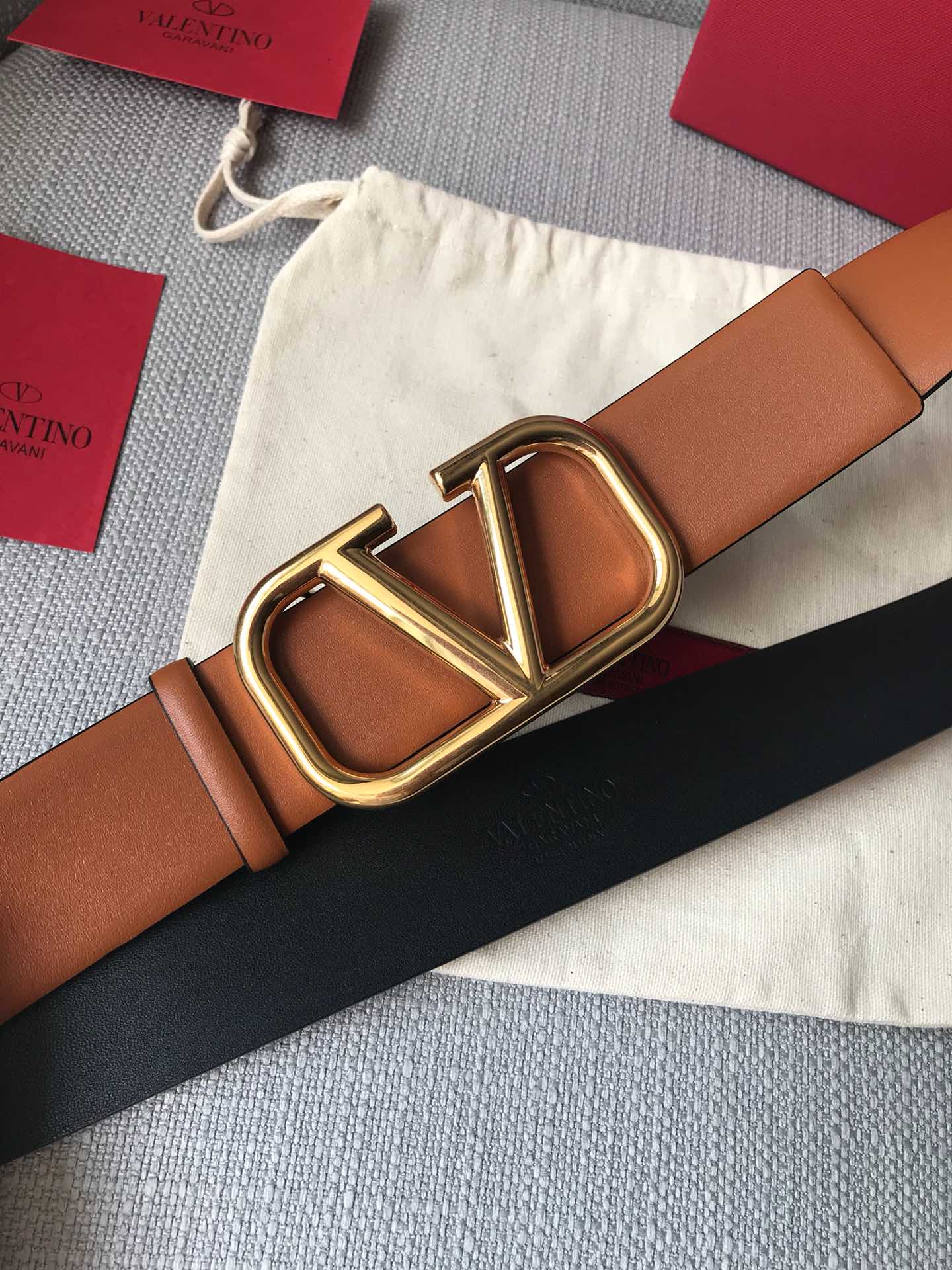 Bagsaaa Va1e*ntin0 VLogo Signature reversible belt brown 3.5cm