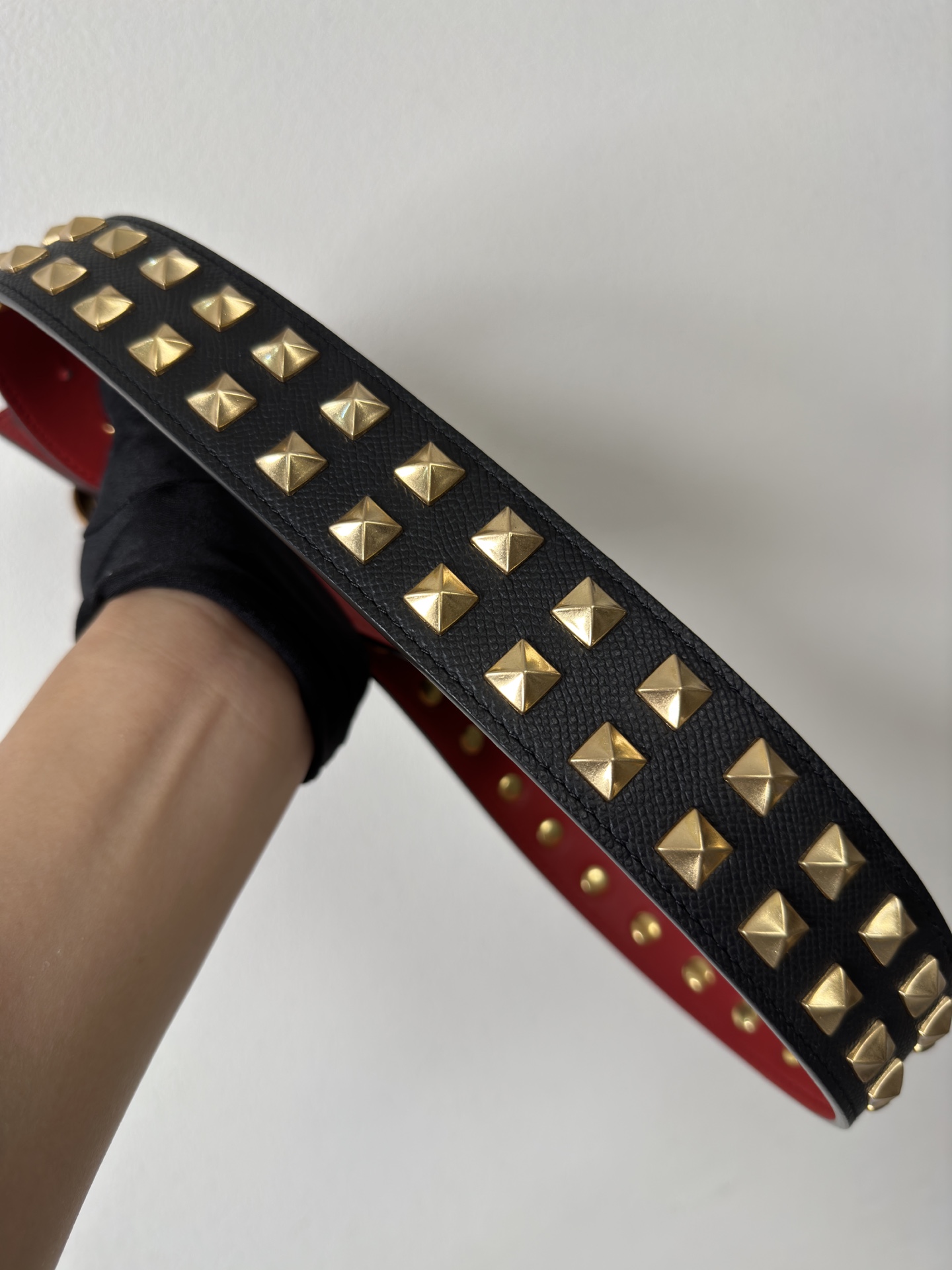 Bagsaaa Va1e*ntin0 VLogo Signature reversible stud belt black 4cm