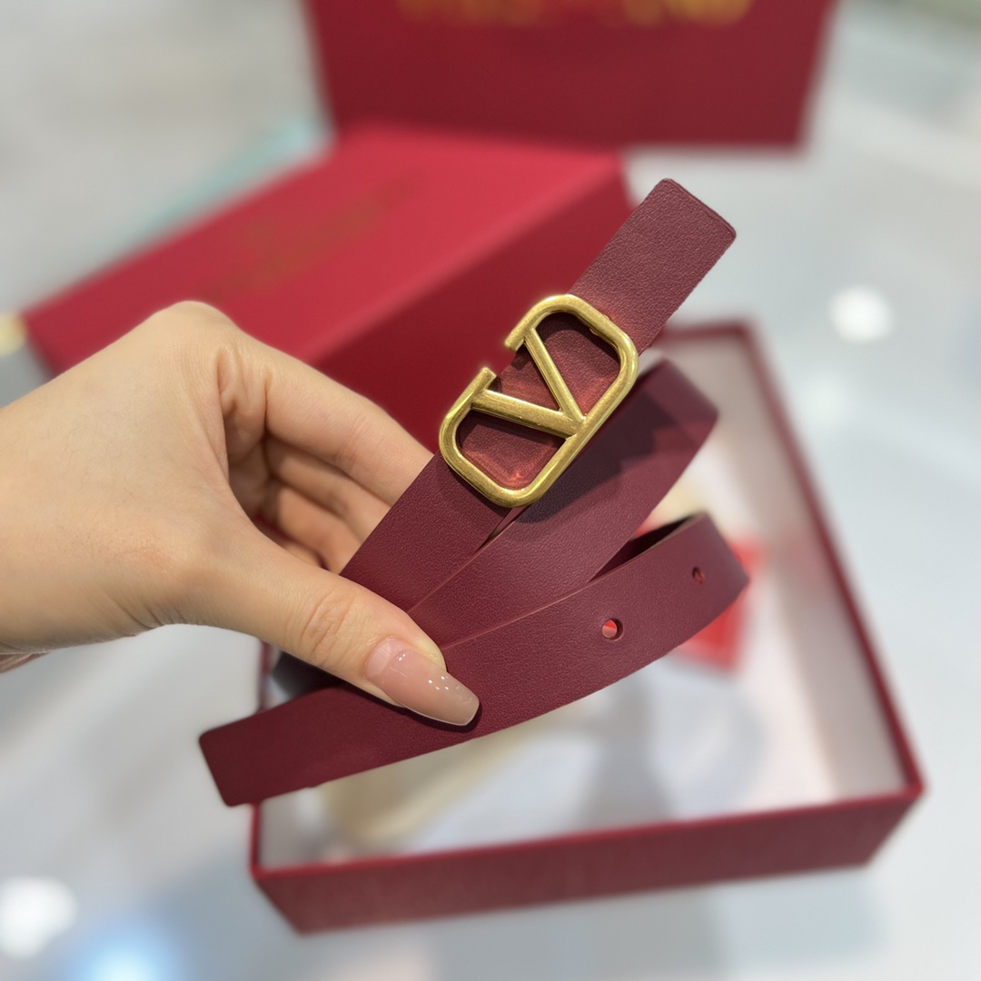 Bagsaaa Va1e*ntin0 VLogo Signature reversible belt burgundy 2cm
