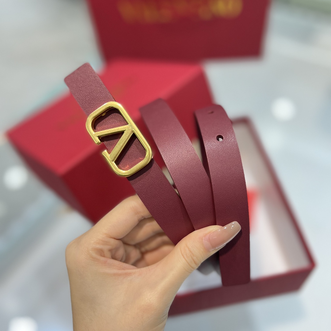 Bagsaaa Va1e*ntin0 VLogo Signature reversible belt burgundy 2cm