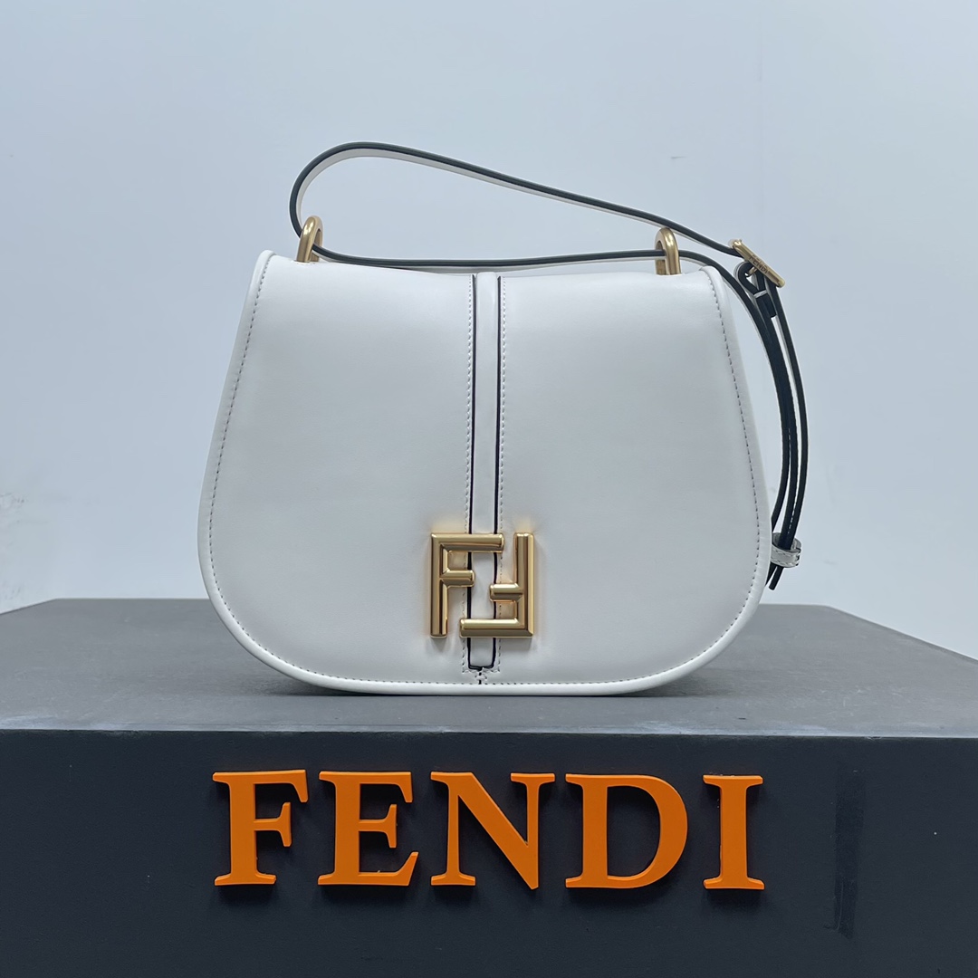 Bagsaaa F**di Cmon White leather bag - 25x20x7cm