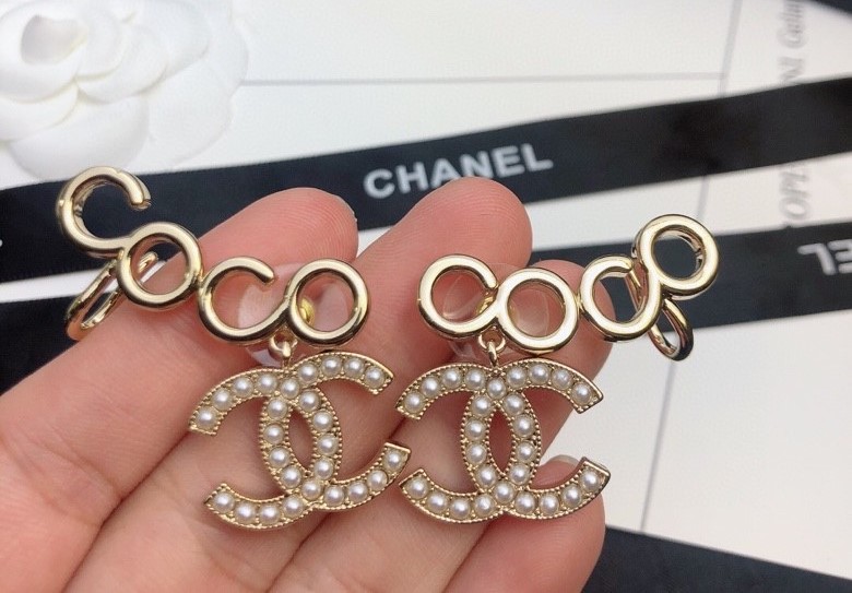 Bagsaaa Ch**el Coco Gold Earrings 