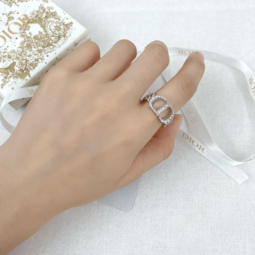 Bagsaaa D10r Crystal Silver Ring 