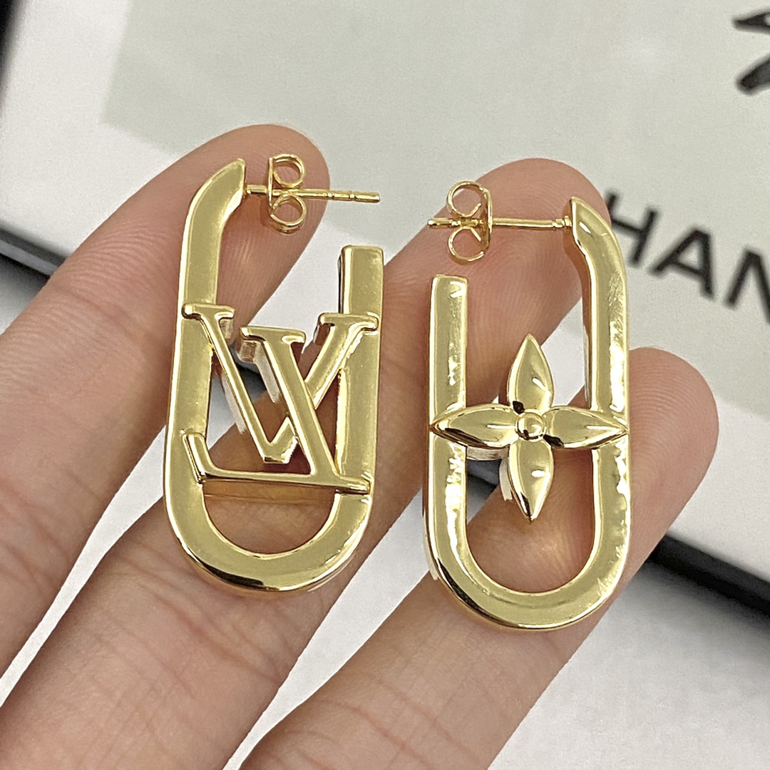 Bagsaaa LV Earrings