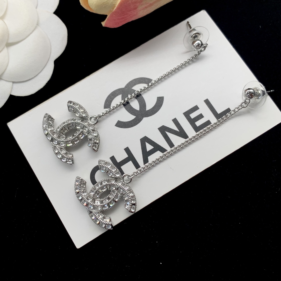 Bagsaaa Ch**el Drop CC Logo Earrings