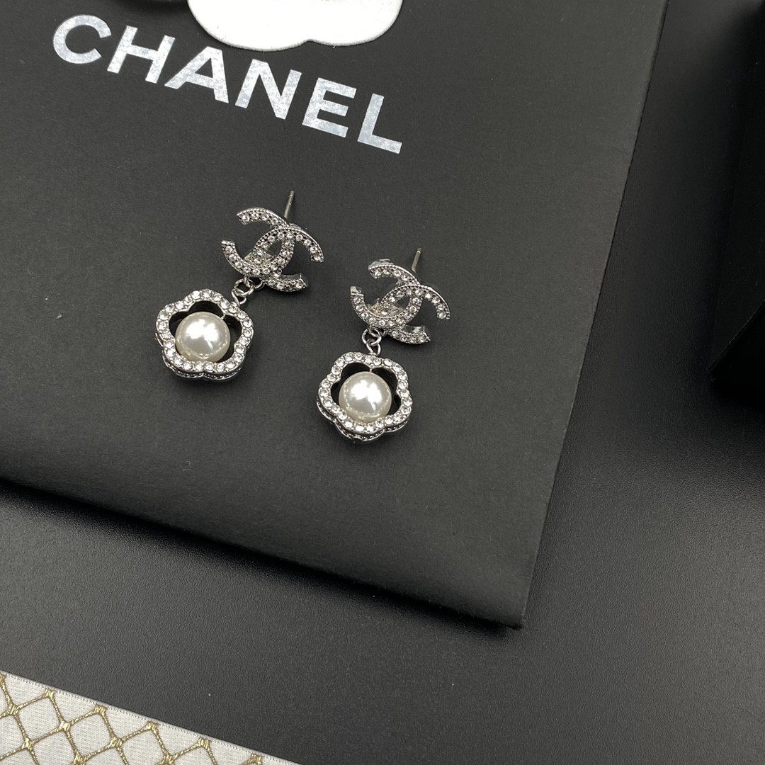 Bagsaaa Ch**el Pearl Silver Drop Earrings