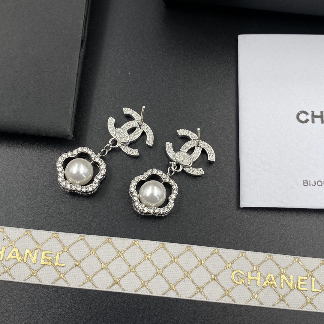 Bagsaaa Ch**el Pearl Silver Drop Earrings