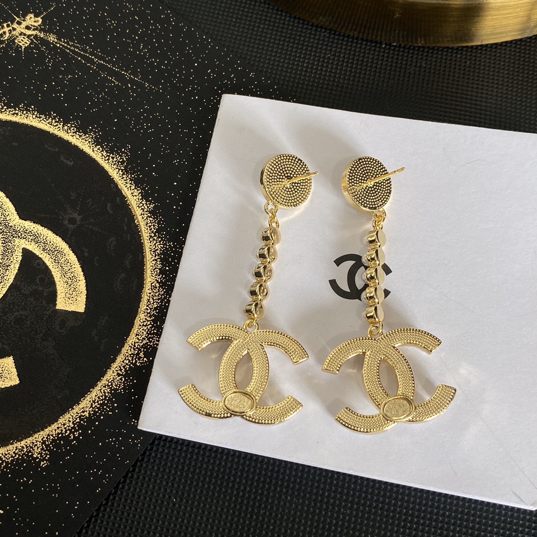 Bagsaaa Ch**el CC Logo Crystal Gold Drop Earrings