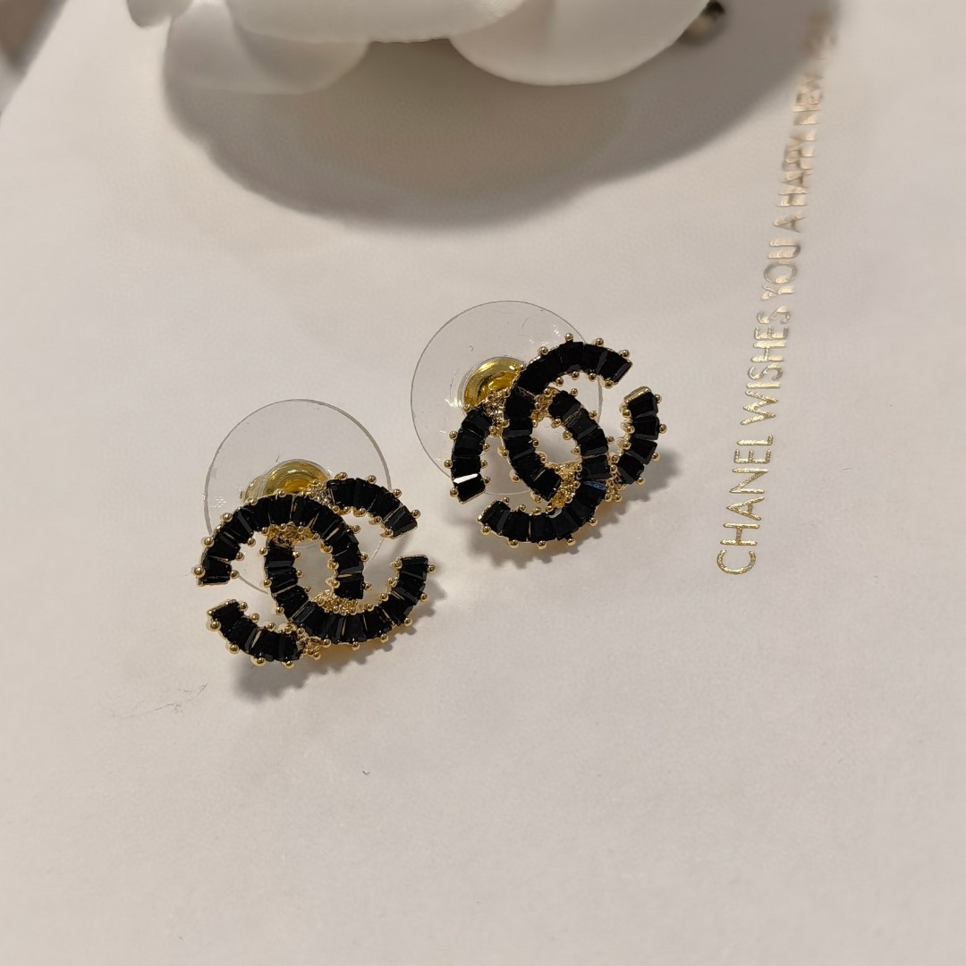 Ch**el Black CC Logo Stud Earrings