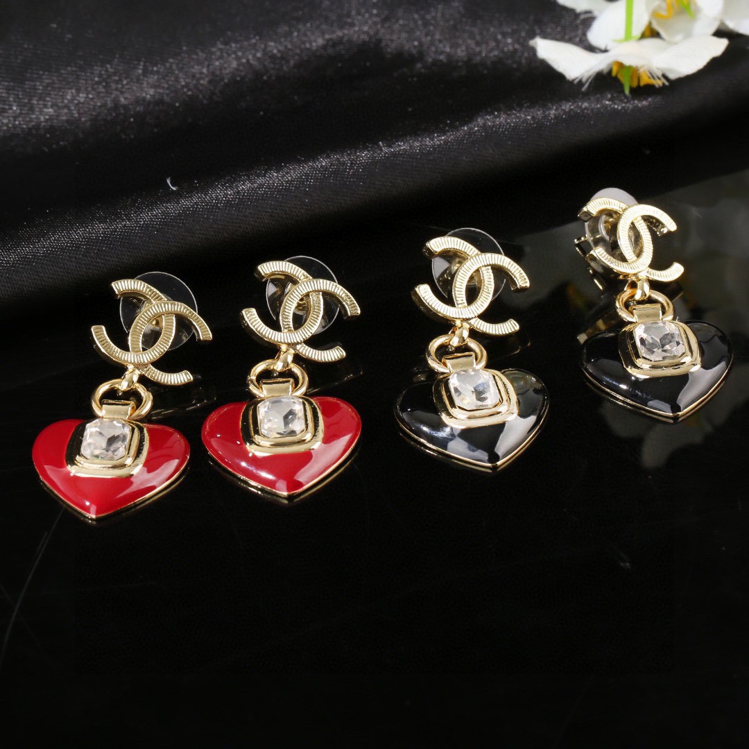 Bagsaaa Ch**el Heart Drop Earrings