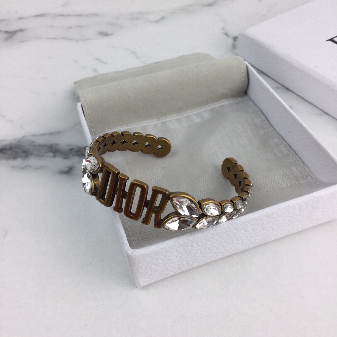 Bagsaaa D10r Bracelet 02