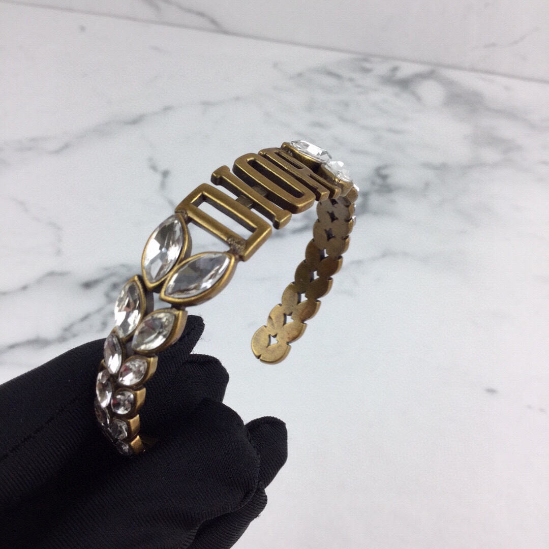 Bagsaaa D10r Bracelet 02