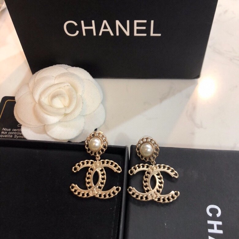 Bagsaaa Ch**el Drop Pearl Earrings
