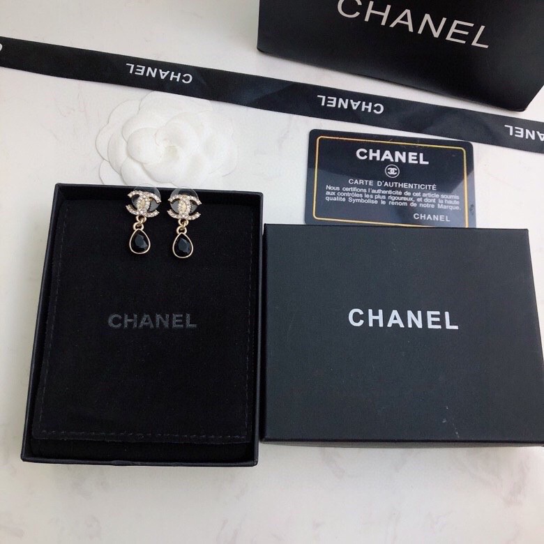 Bagsaaa Ch**el Tear Drop Black Earrings