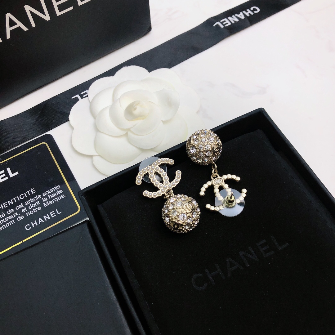 Bagsaaa Ch**el Crystal Ball Drop Earrings