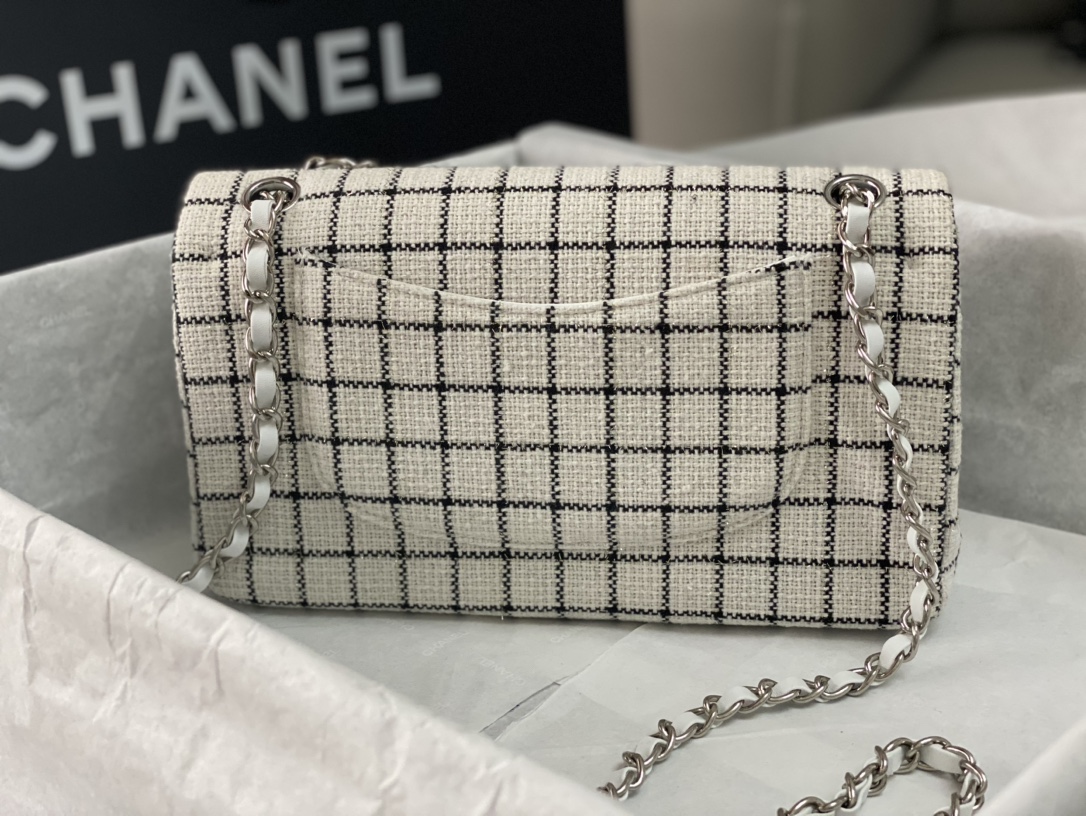 Bagsaaa Ch**el Tweed Flap White and Black Lines - 25cm
