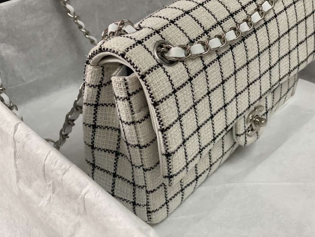 Bagsaaa Ch**el Tweed Flap White and Black Lines - 25cm