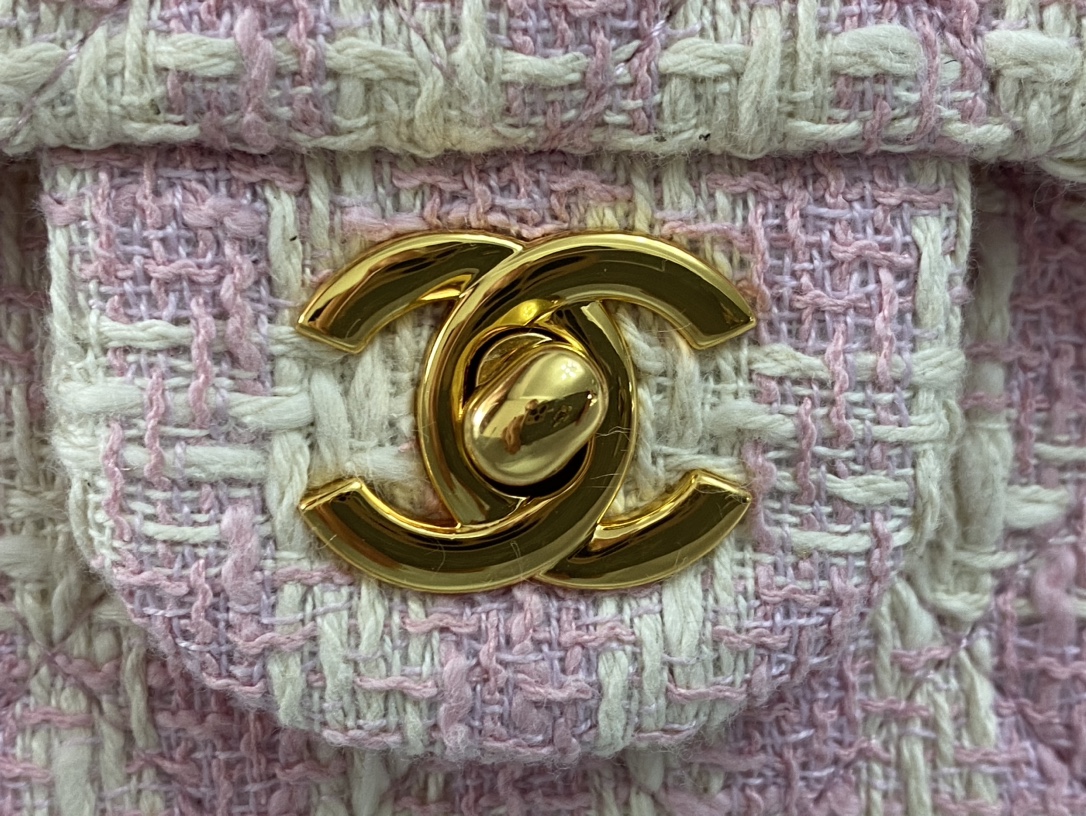 Bagsaaa Ch**el Tweed Flap Pink and Cream - 25cm