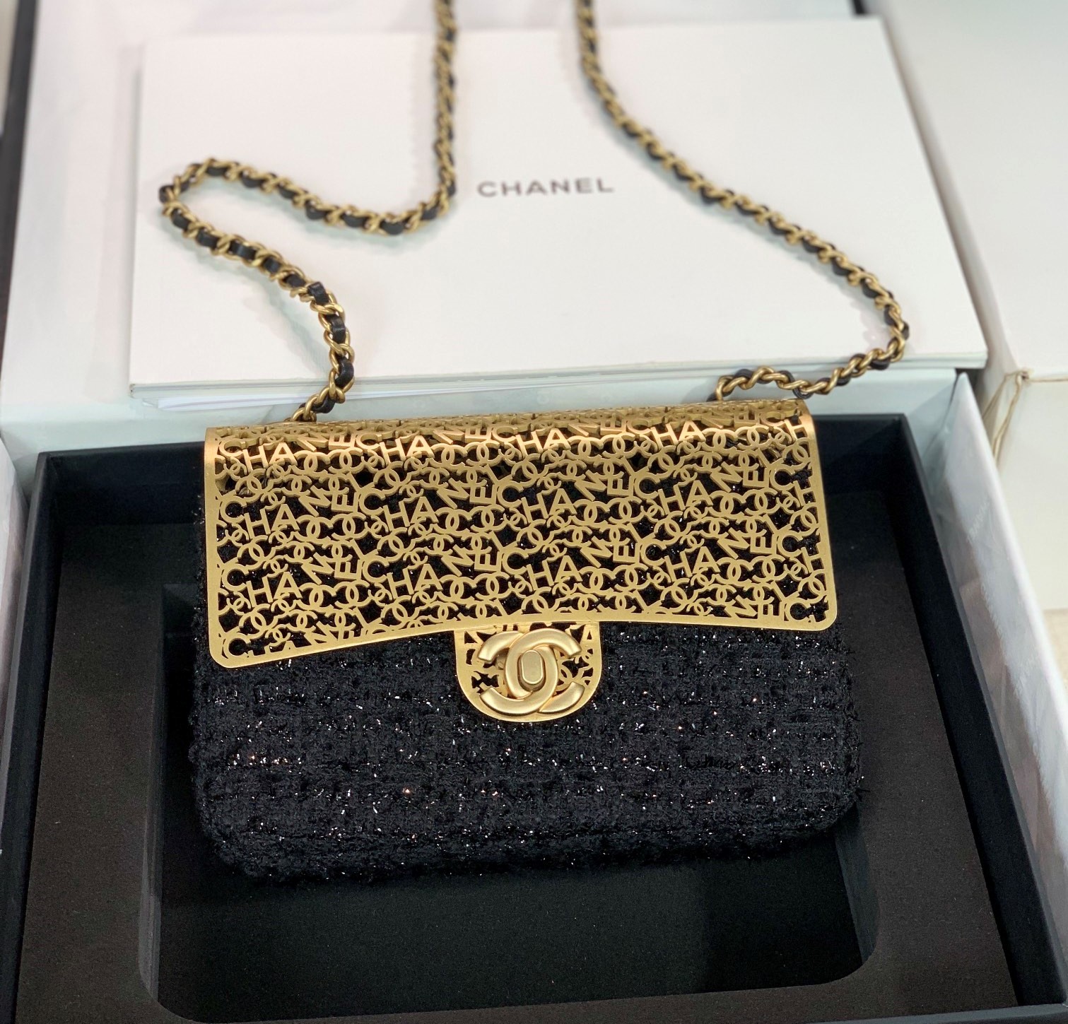 Bagsaaa Ch**el Evening Flap Bag Black Tweed and Gold - 20x13x7cm