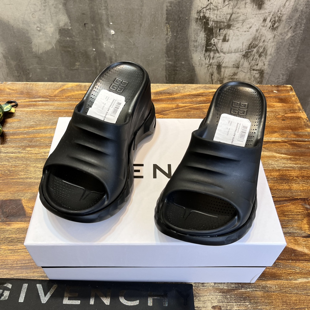 Bagsaaa Givenchy Black Marshmallow Heeled Sandals