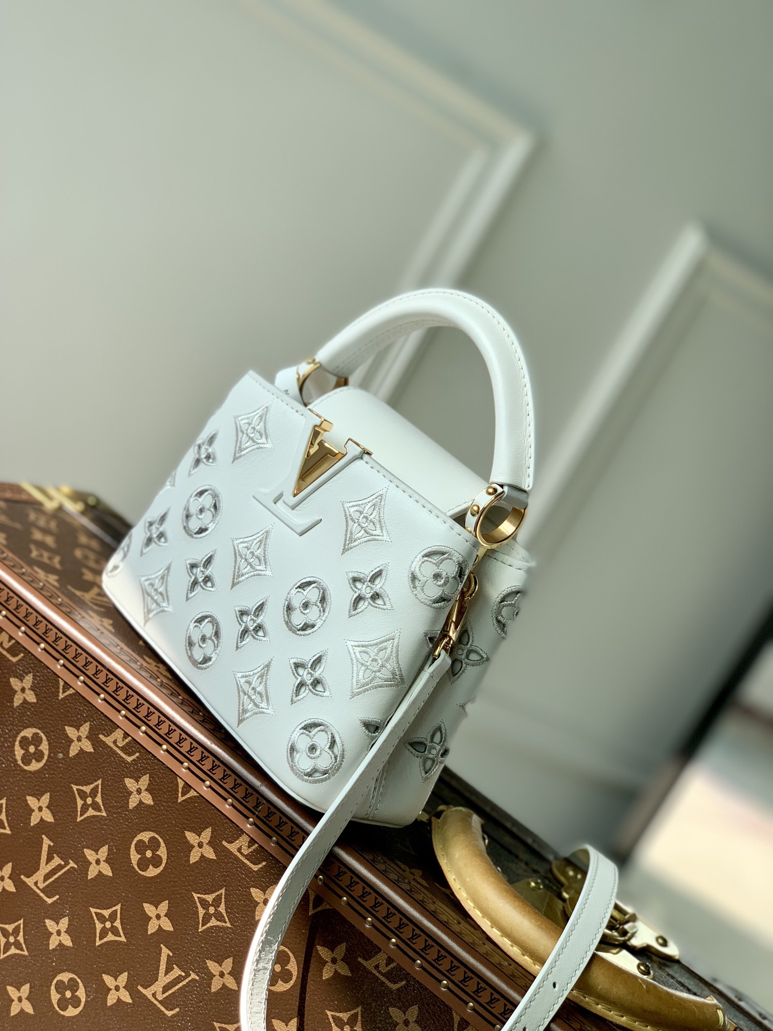 Bagsaaa L0vis Vvtt0n Capucines Mini White Monogram - 21x14x8cm