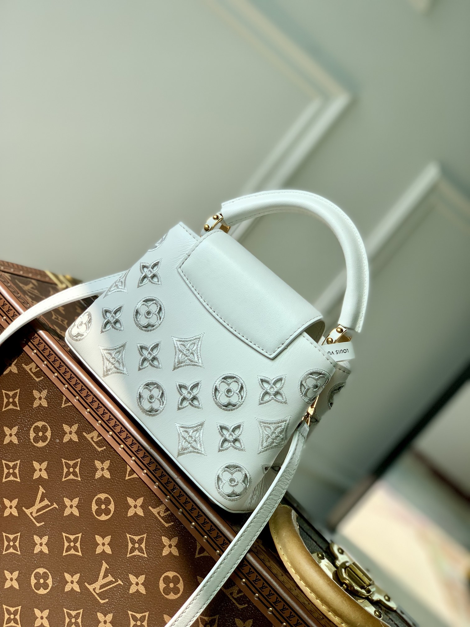 Bagsaaa L0vis Vvtt0n Capucines Mini White Monogram - 21x14x8cm