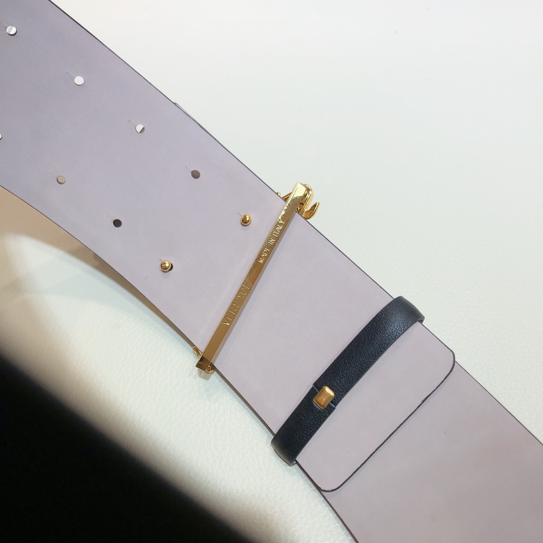 Bagsaaa Versace Barocco V buckle black belt 7cm
