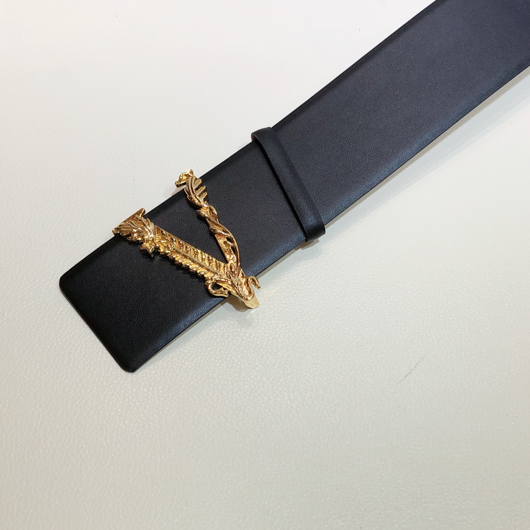 Bagsaaa Versace Barocco V buckle black belt 7cm