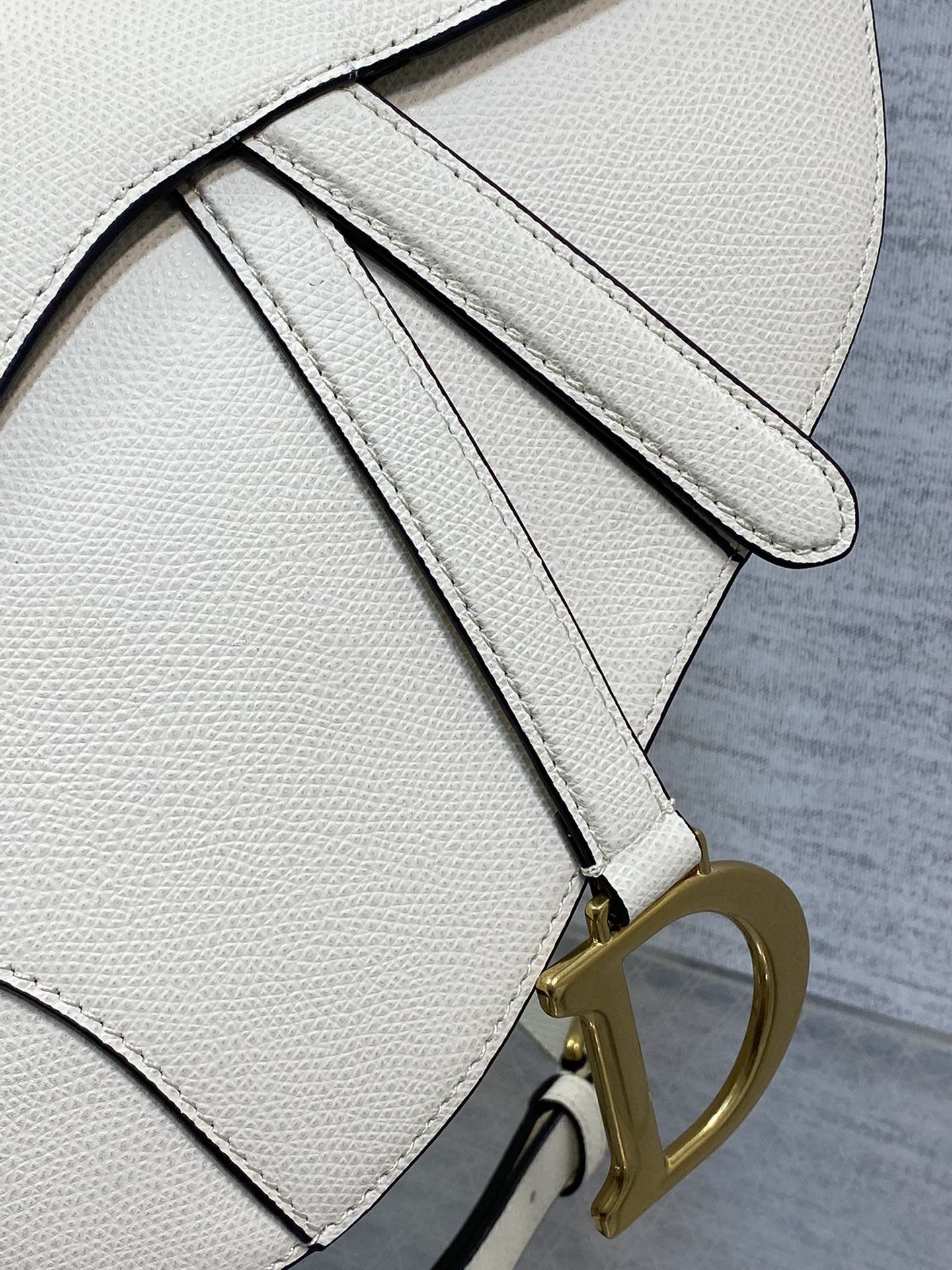 Bagsaaa D10r Saddle White Bag - 25.5x20x6.5cm