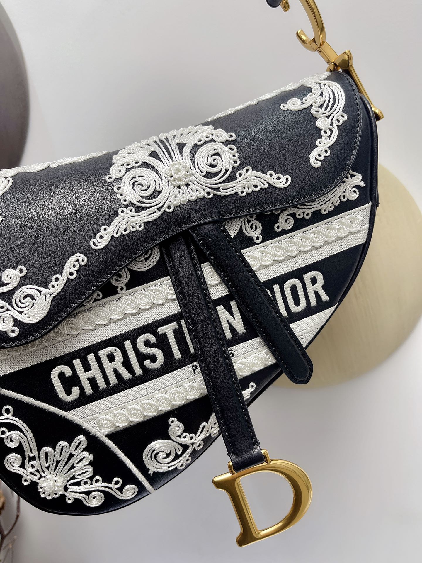 Bagsaaa D10r Saddle Maria Grazia Chiuri Bag - 25.5 x 20 x 6.5