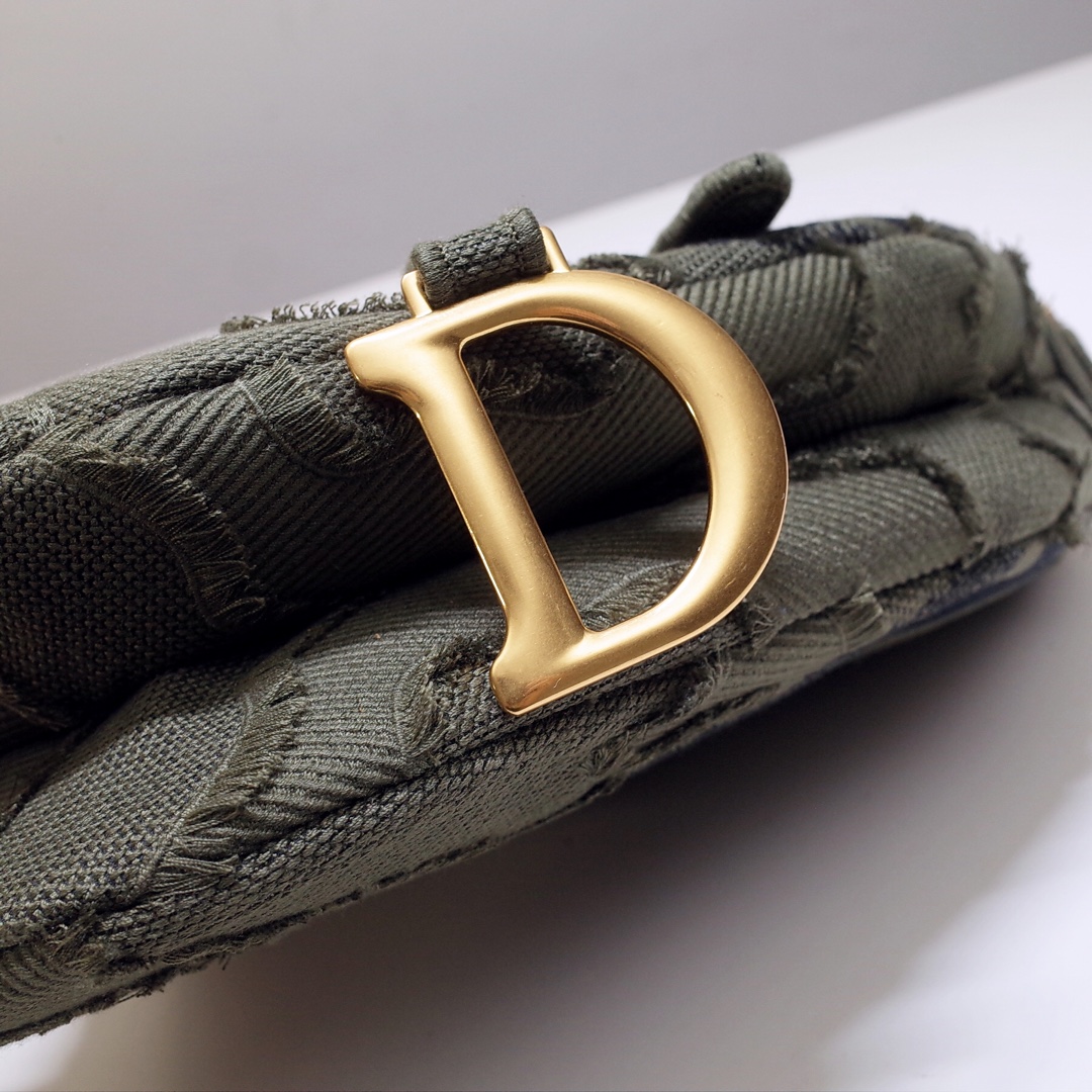 Bagsaaa D10r Saddle Green Camouflage Embroidered - 25.5 x 20 x 6.5 cm