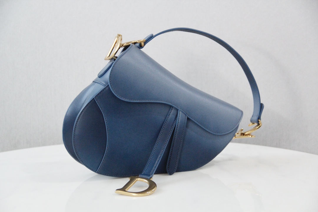 Bagsaaa D10r Saddle Ombre Blue Leather -25.5 x 20 x 6.5 cm