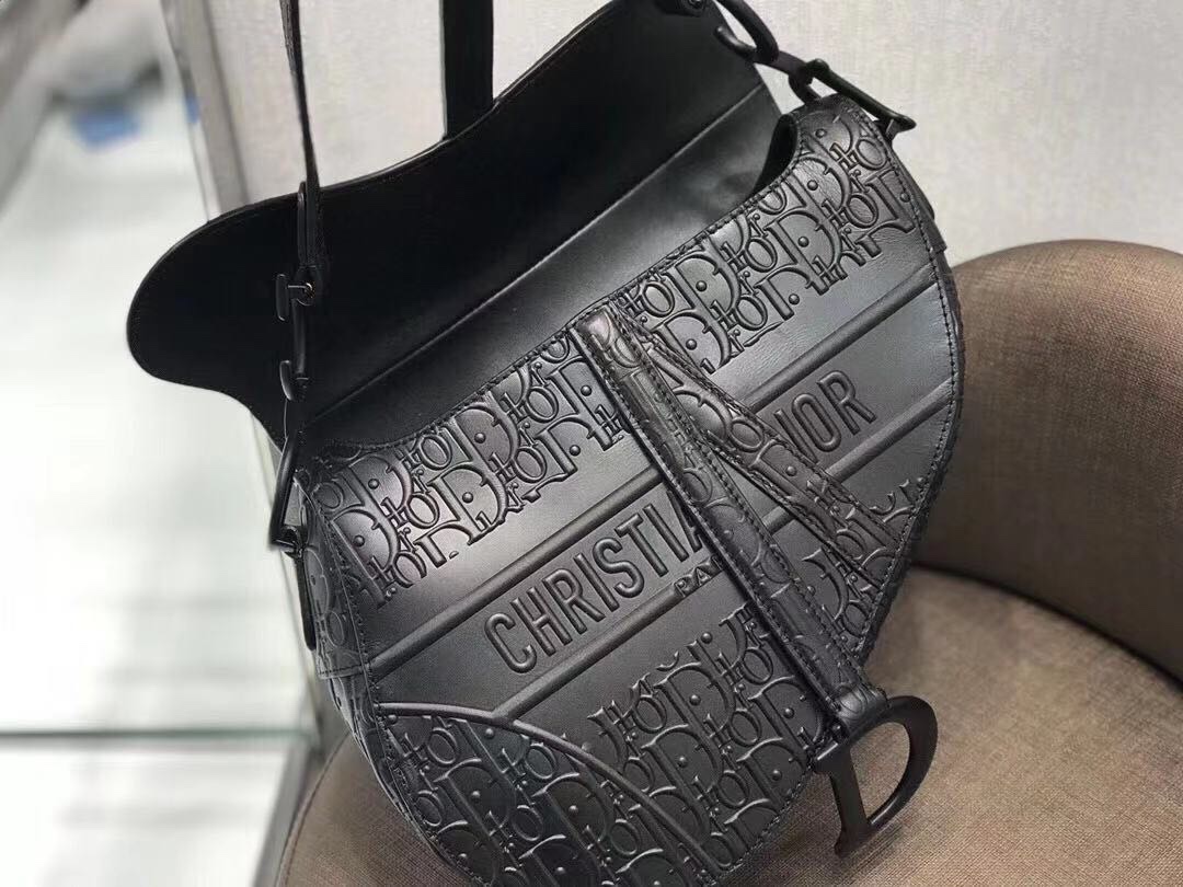 Bagsaaa D10r Saddle Black D10r Oblique Embossed Calfskin - 25.5 x 20 x 6.5 cm