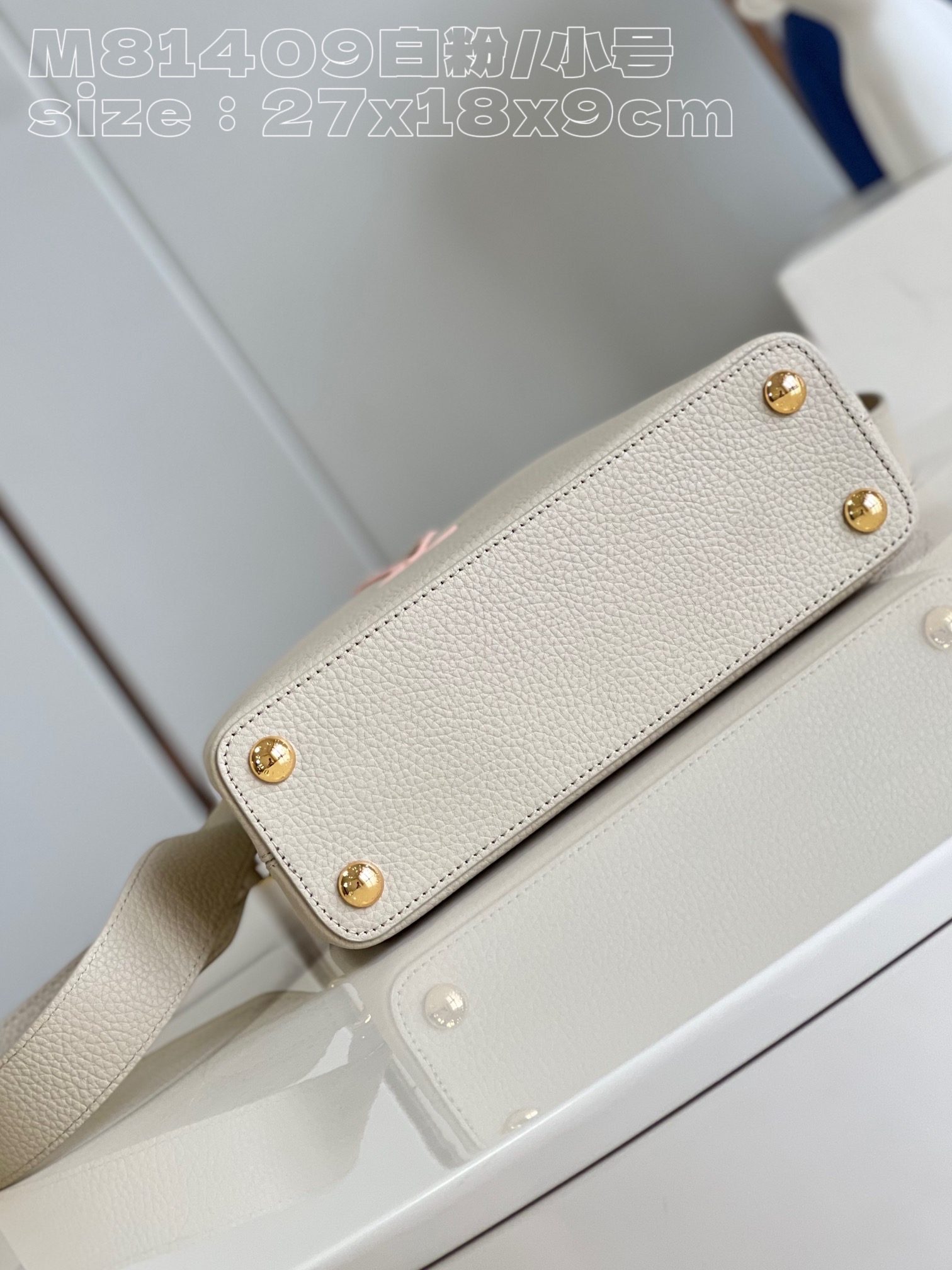Bagsaaa L0vis Vvtt0n Capucines BB Taurillon and Ostrich handle - 27 x 18 x 9cm