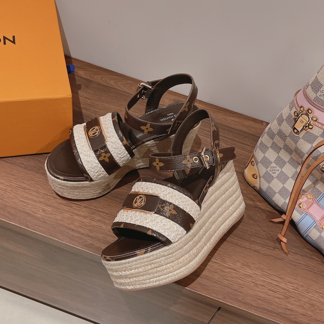 Bagsaaa L0vis Vvtt0n Starboard Wedge Sandal Brown Monogram LV Logo