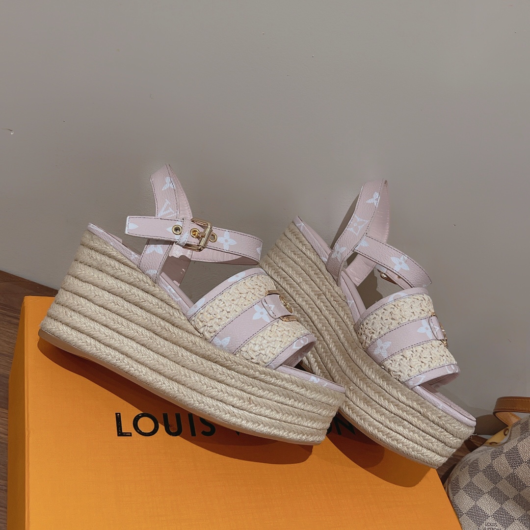 Bagsaaa L0vis Vvtt0n Starboard Wedge Sandal Pink LV Logo