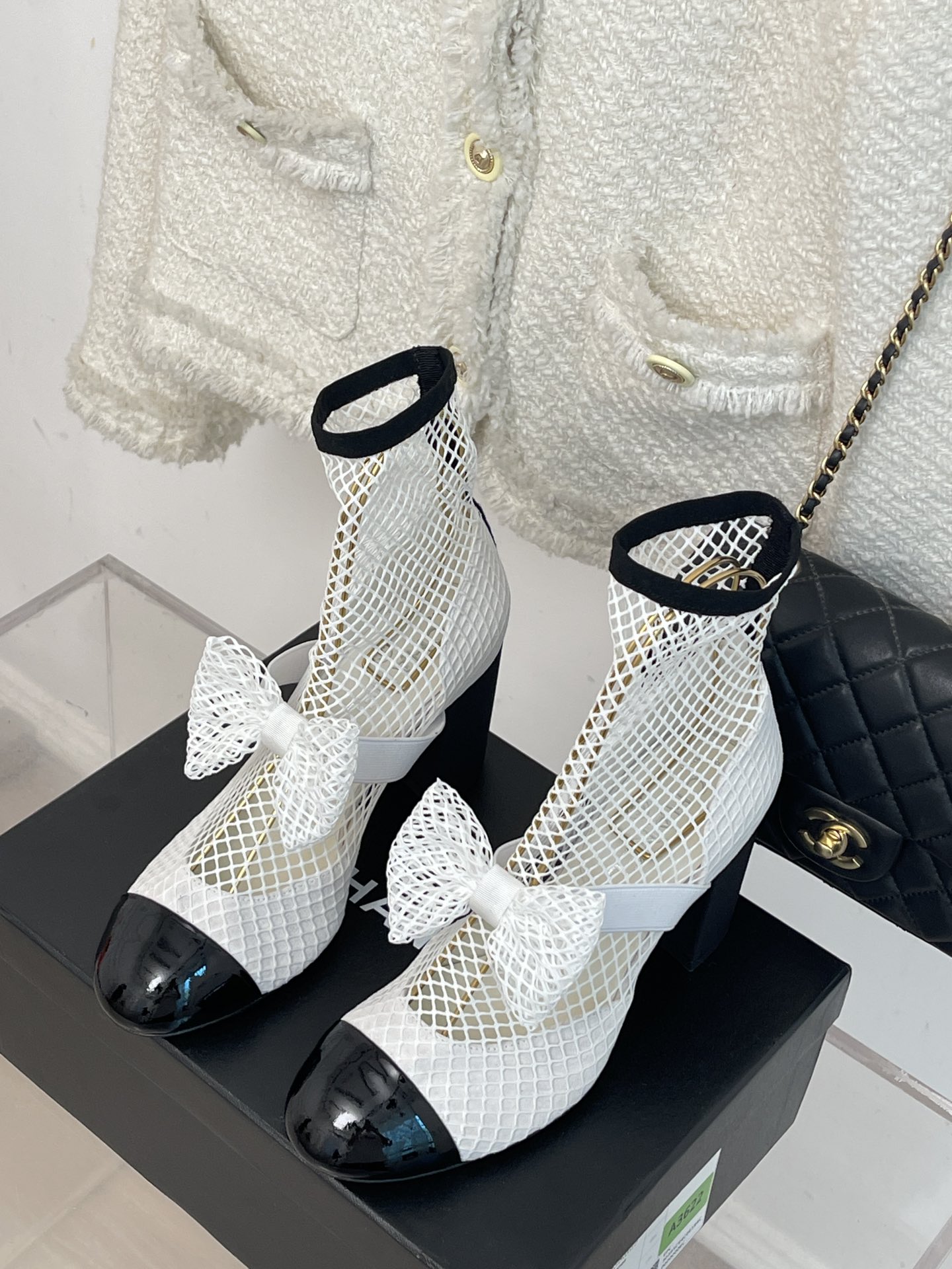 Bagsaaa Ch**el Mary Janes Resille, Kid Suede & Patent Calfskin White & Black High Heels