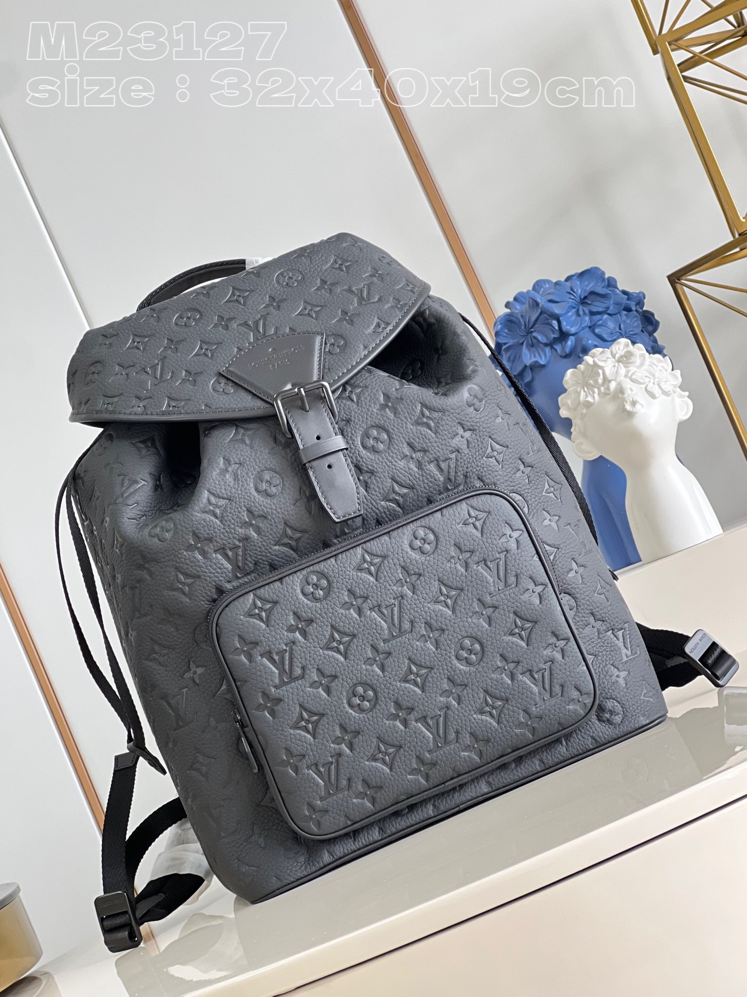 Bagsaaa L0vis Vvtt0n Montsouris Taurillon Monogram - 32 x 40 x 19 cm