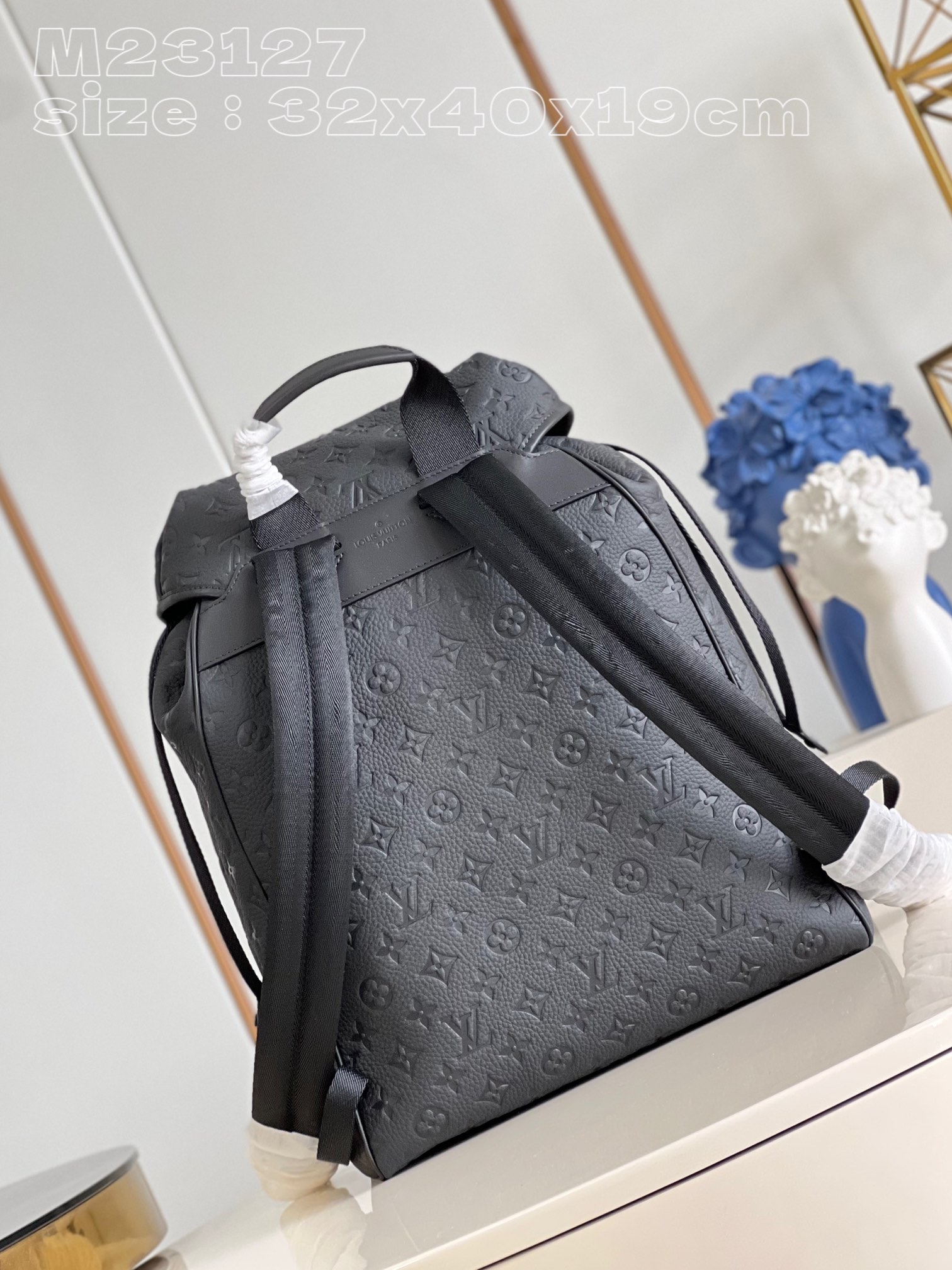 Bagsaaa L0vis Vvtt0n Montsouris Taurillon Monogram - 32 x 40 x 19 cm
