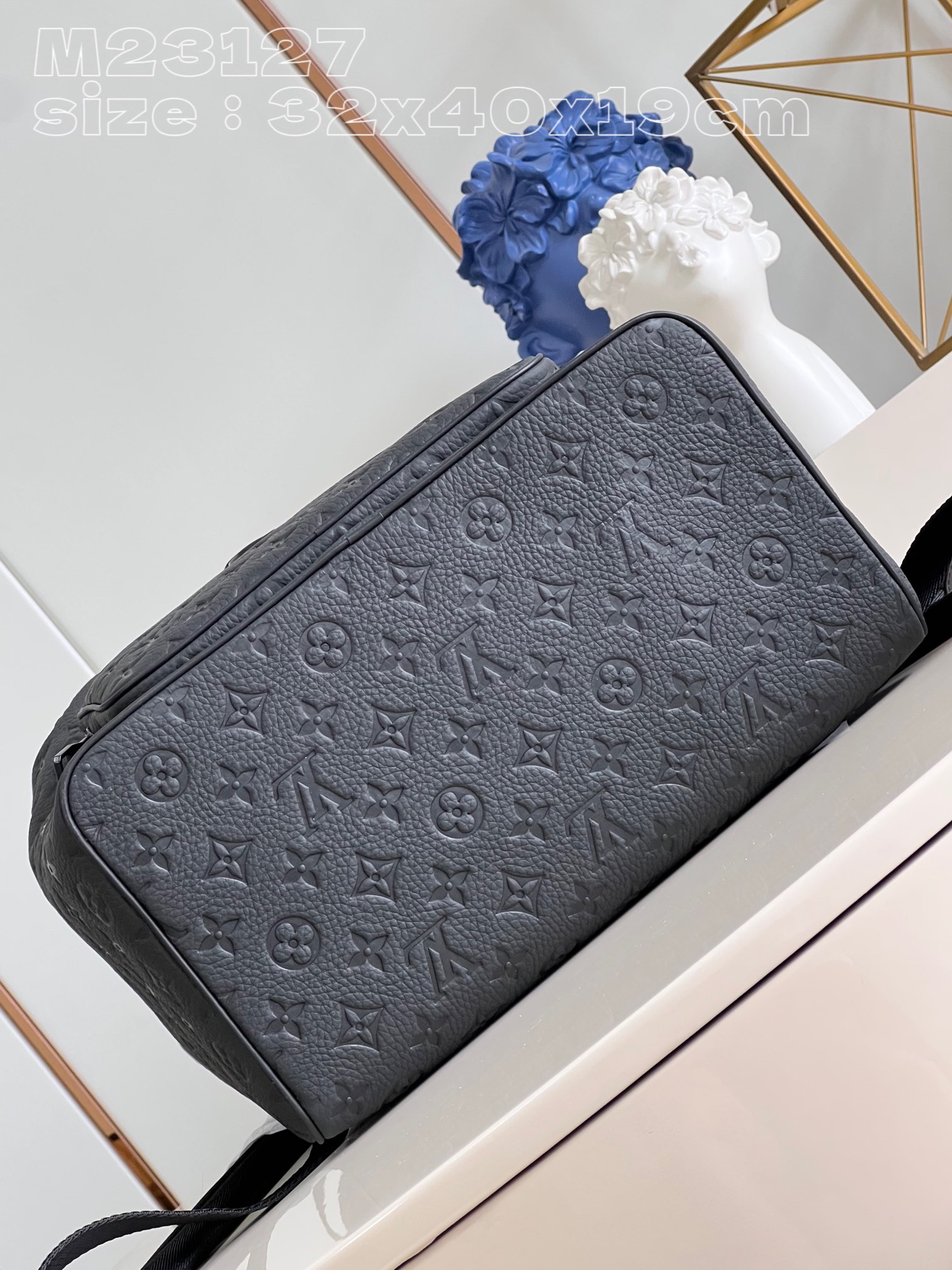 Bagsaaa L0vis Vvtt0n Montsouris Taurillon Monogram - 32 x 40 x 19 cm